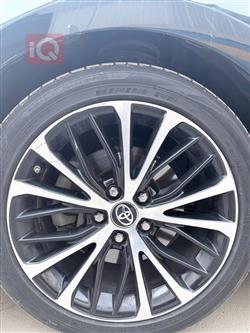 تۆیۆتا کامری